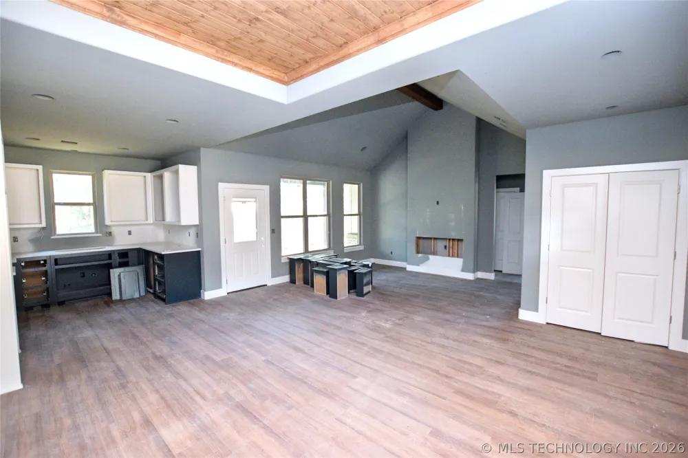 18835 W Hunters Court Park Hill, OK 74451