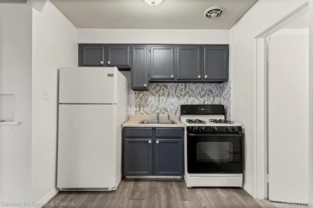 3615 4th Street Wyandotte City, MI 48192