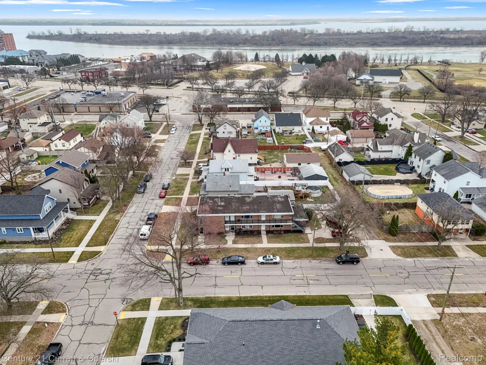 3615 4th Street Wyandotte City, MI 48192