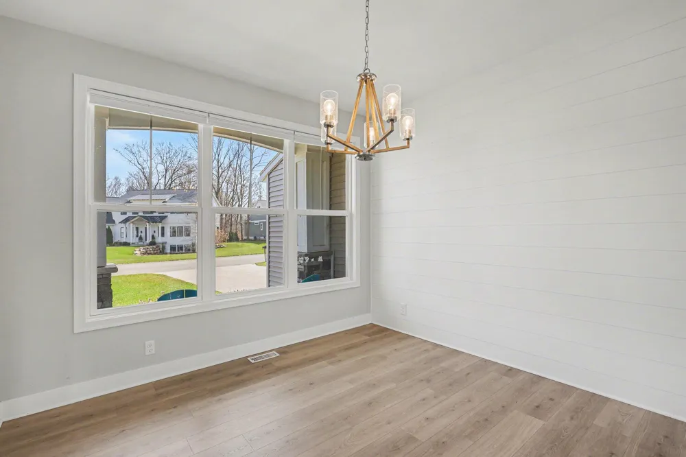2803 Pinehill Drive Park Township, MI 49424