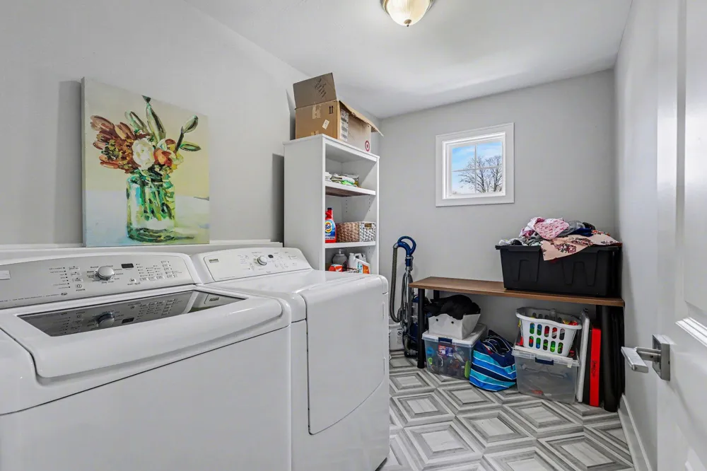 2803 Pinehill Drive Park Township, MI 49424