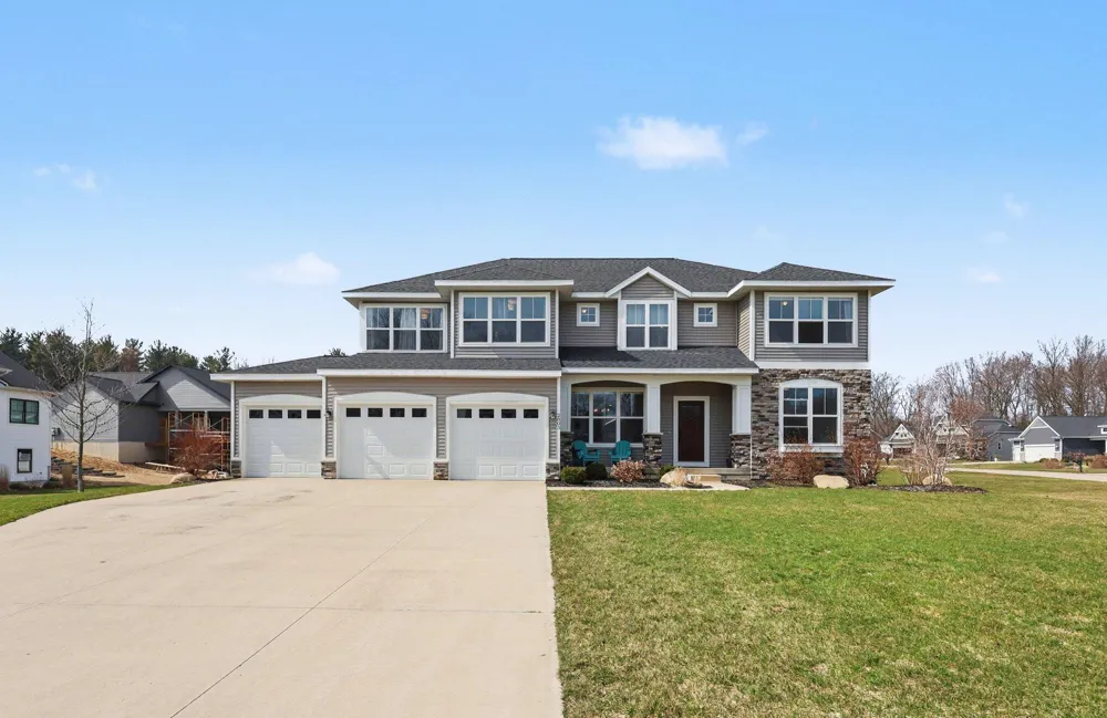 2803 Pinehill Drive Park Township, MI 49424