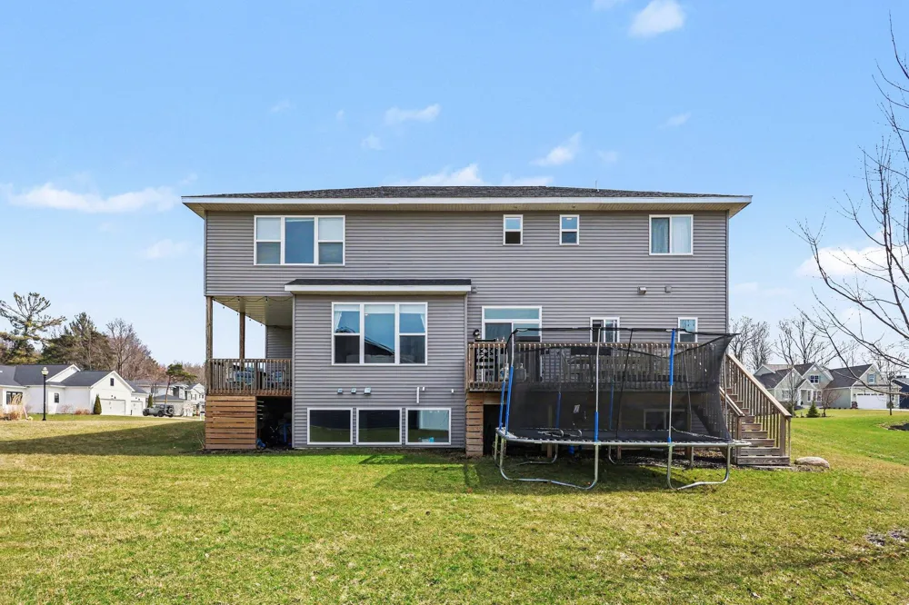 2803 Pinehill Drive Park Township, MI 49424