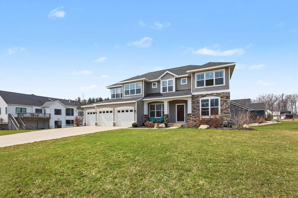 2803 Pinehill Drive Park Township, MI 49424