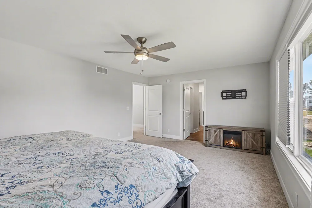 2803 Pinehill Drive Park Township, MI 49424