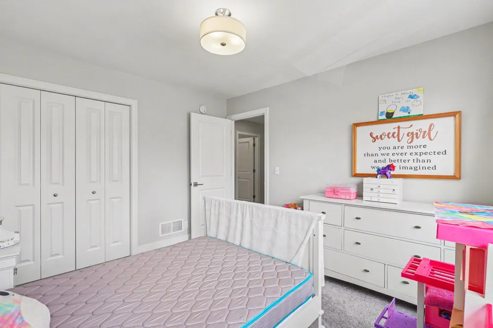 2803 Pinehill Drive Park Township, MI 49424