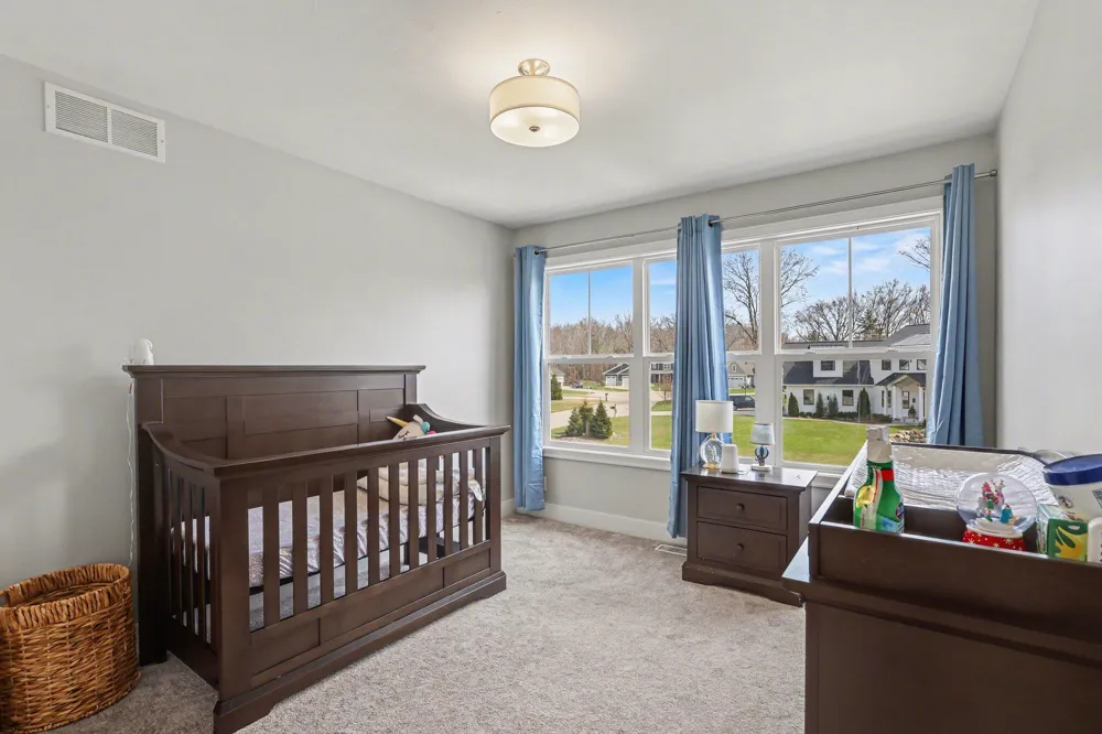 2803 Pinehill Drive Park Township, MI 49424