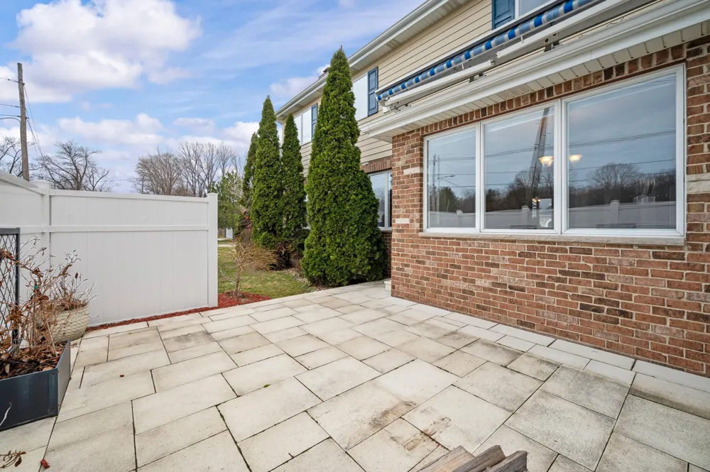 5036 Shoreview Drive Coloma Charter Township, MI 49038
