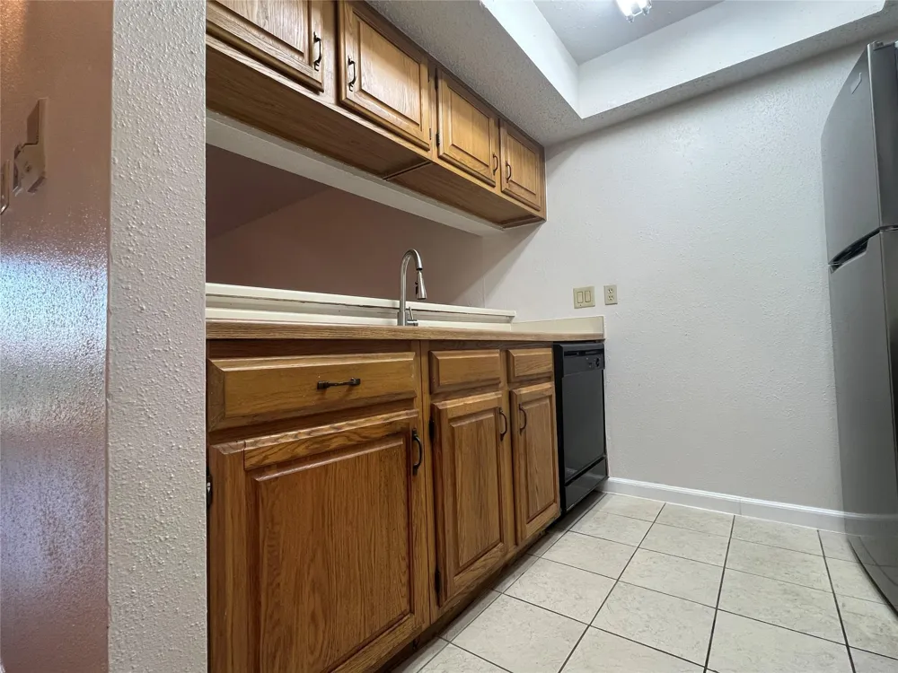 2826 S Bartell Drive #21 Houston, TX 77054