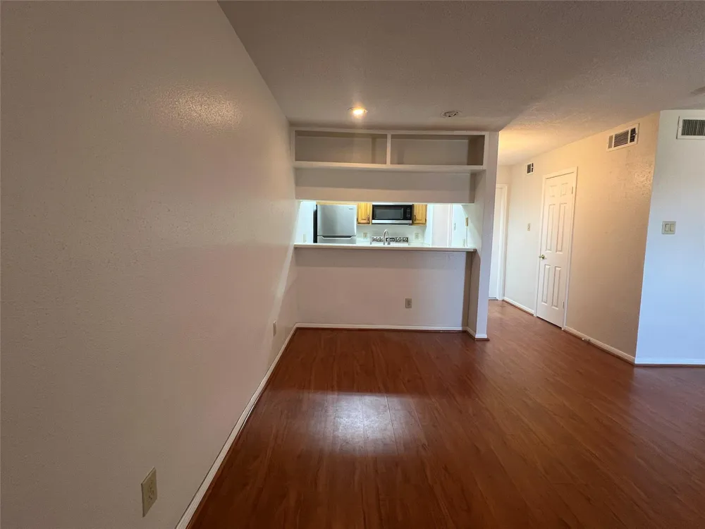 2826 S Bartell Drive #21 Houston, TX 77054