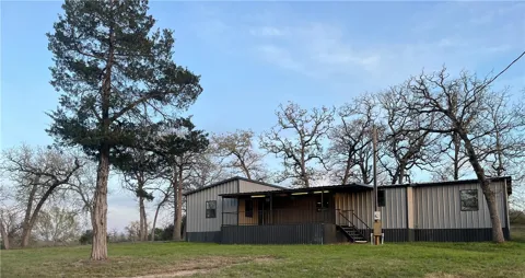 5610 Private Road 4015