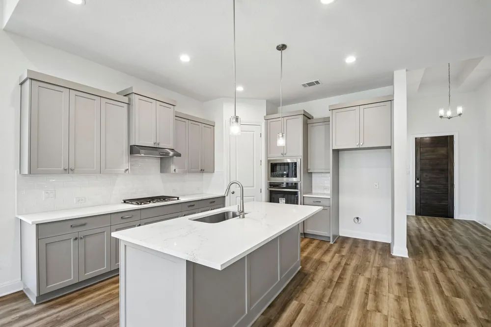 533 Prickly Poppy Loop Kyle, TX 78640