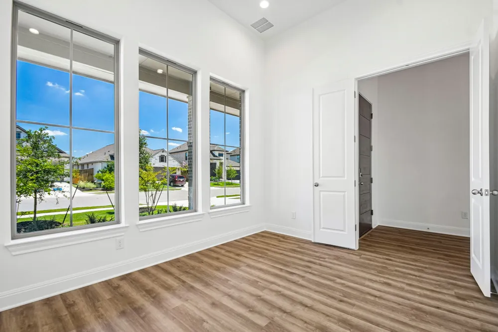 533 Prickly Poppy Loop Kyle, TX 78640