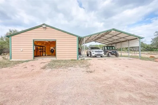 395 Lehne Loop Buchanan Dam, TX 78609