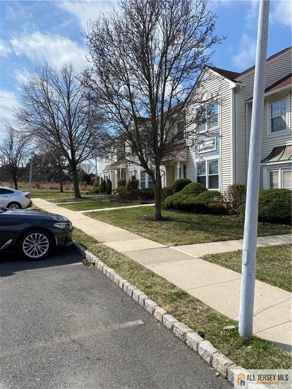 14 Concord Square #1503 Sayreville, NJ 08872