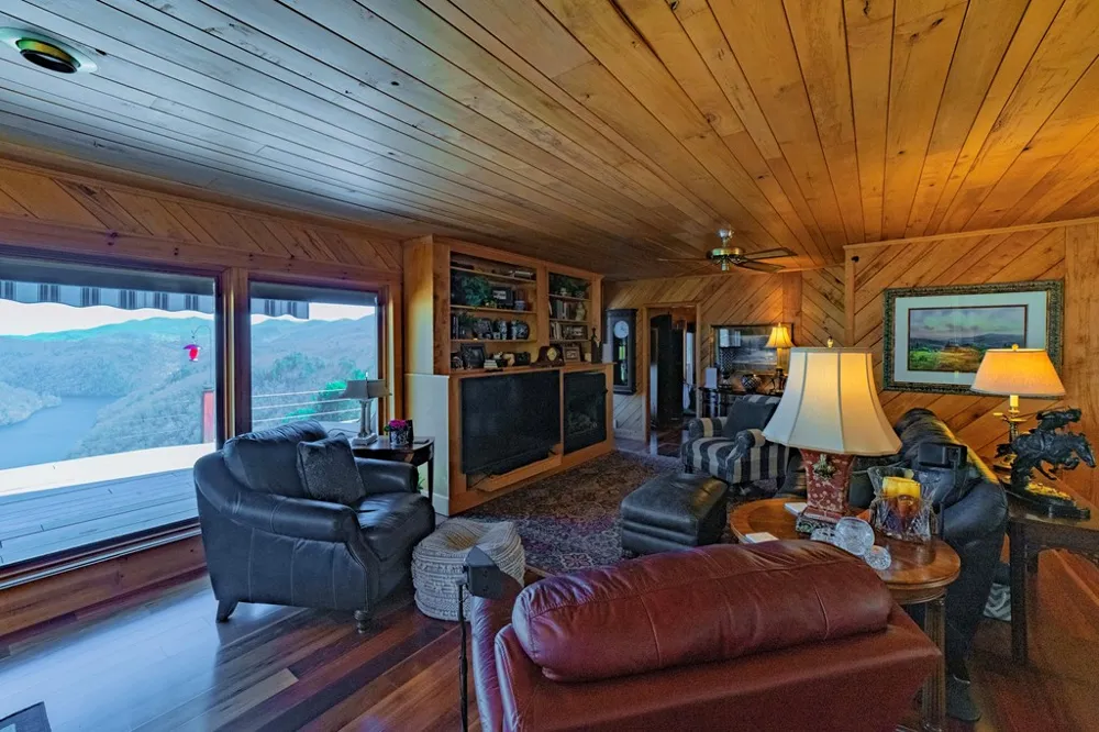 Deals Gap Road Robbinsville, NC 28771