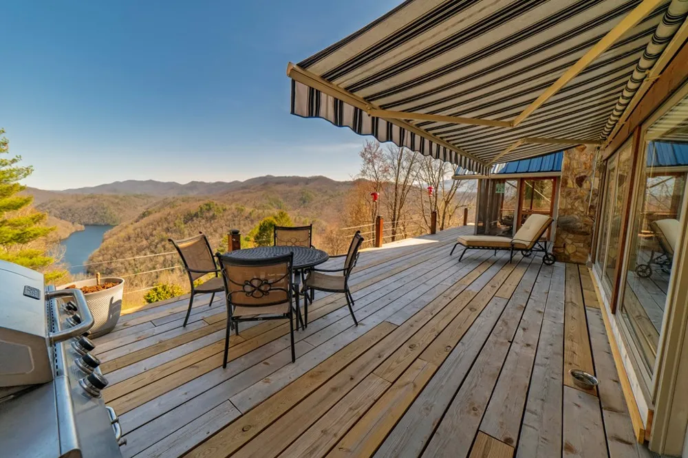 Deals Gap Road Robbinsville, NC 28771
