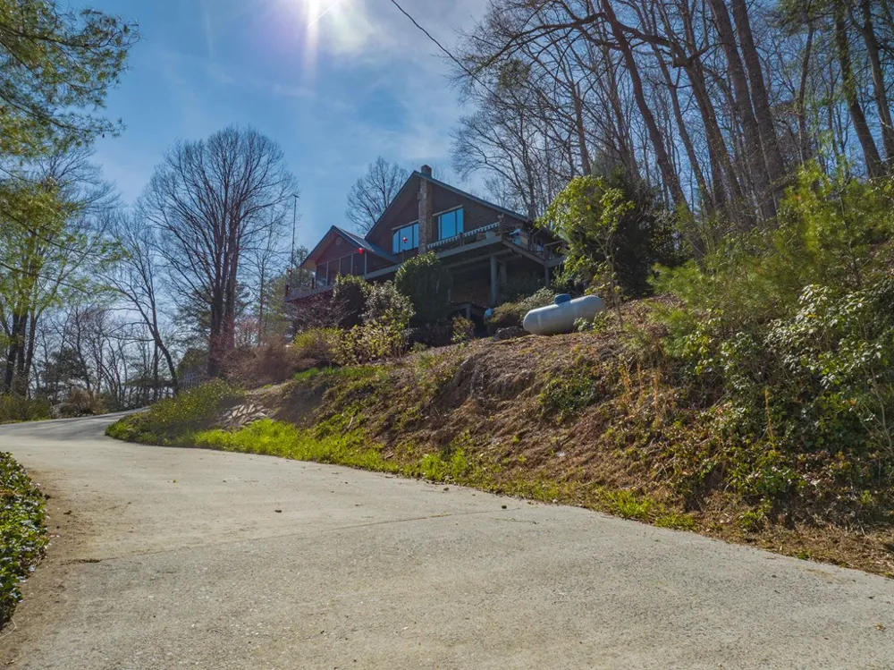 Deals Gap Road Robbinsville, NC 28771