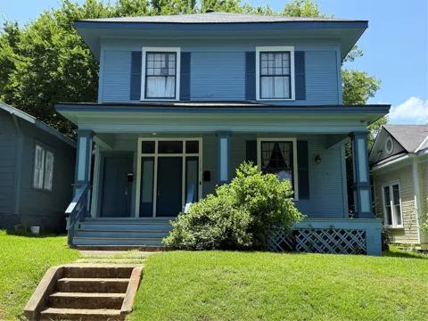 1528 Magnolia Avenue