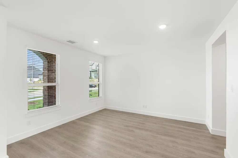 413 Tower Street DeSoto, TX 75115