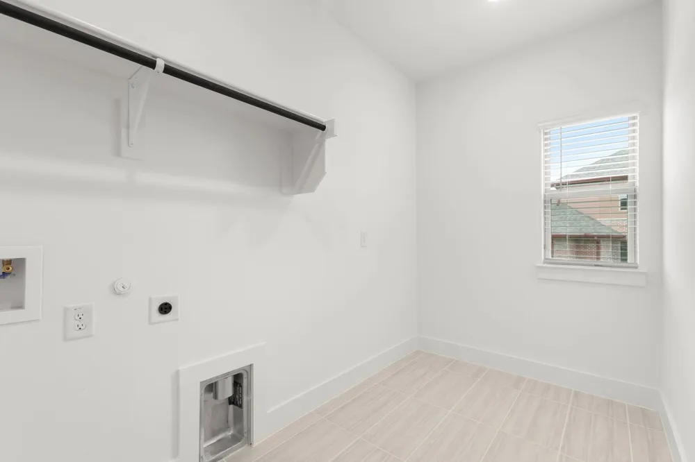 413 Tower Street DeSoto, TX 75115