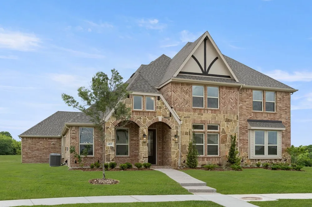 413 Tower Street DeSoto, TX 75115
