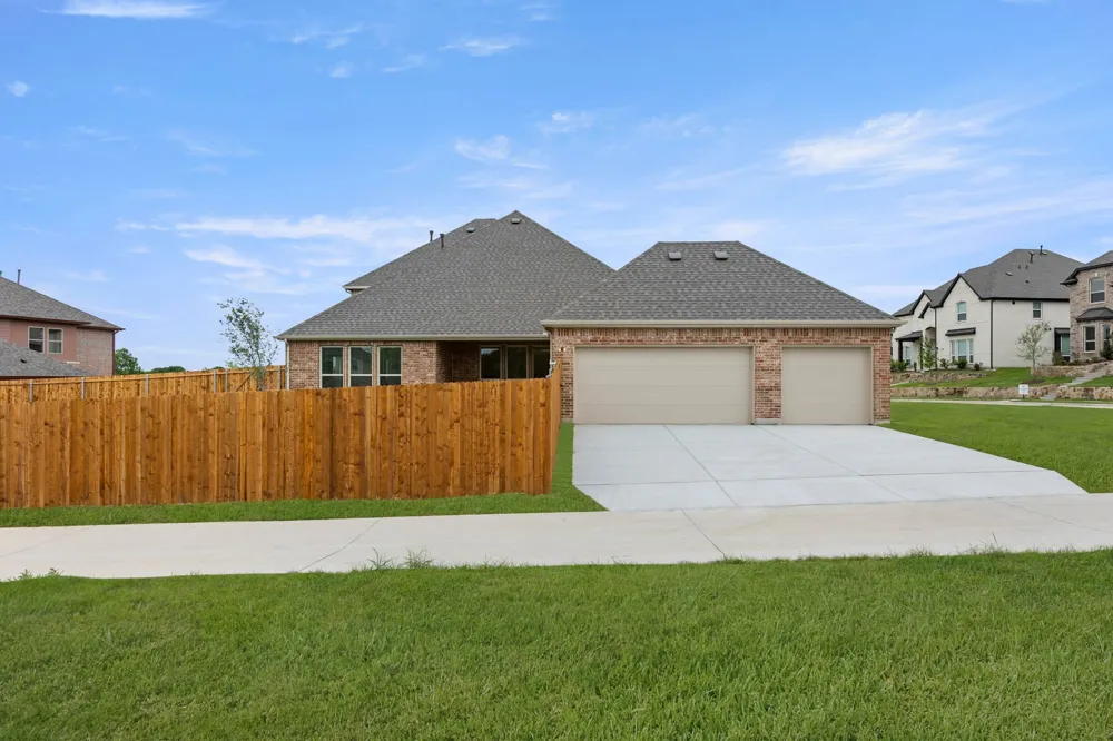 413 Tower Street DeSoto, TX 75115