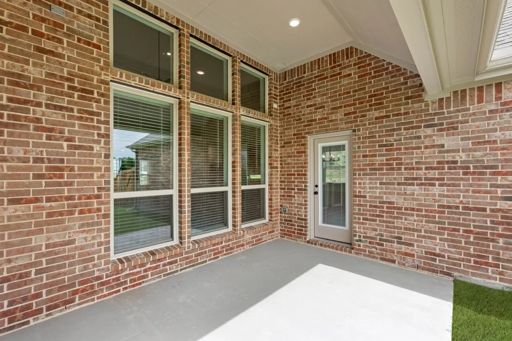 413 Tower Street DeSoto, TX 75115