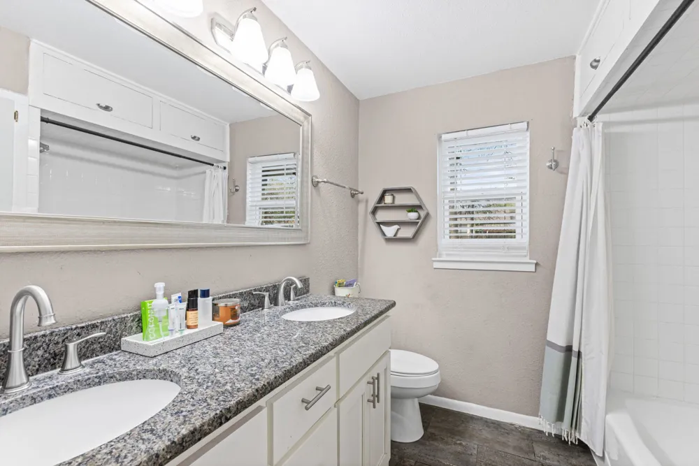 942 Longfellow Street Waco, TX 76710