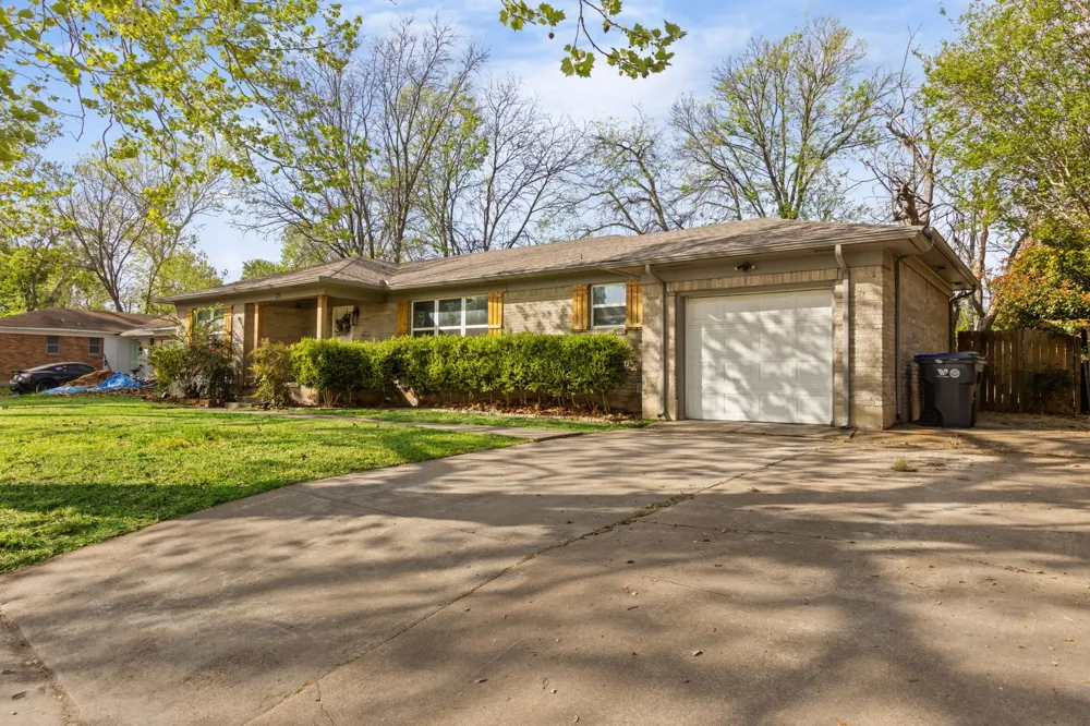 942 Longfellow Street Waco, TX 76710