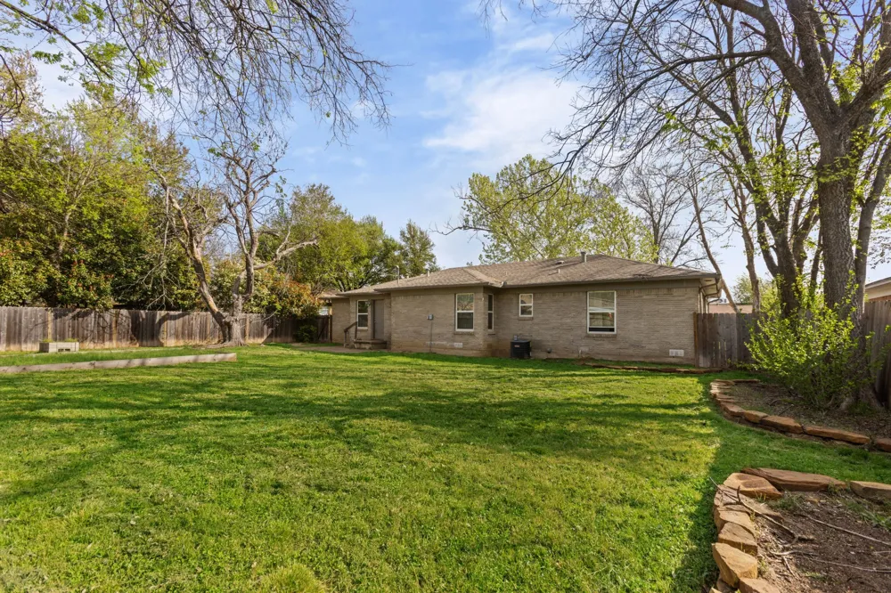 942 Longfellow Street Waco, TX 76710