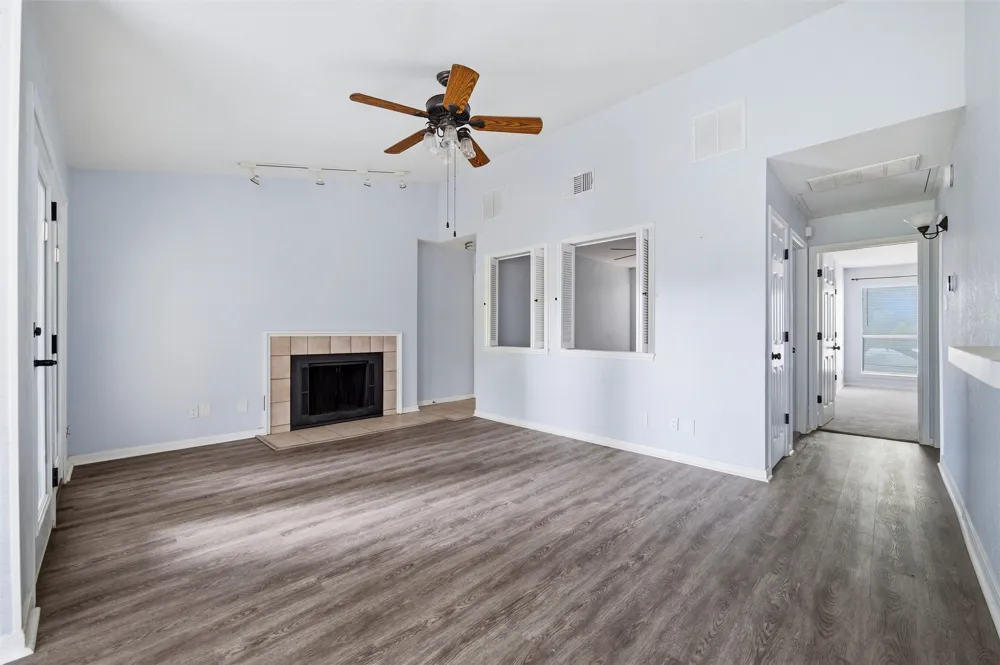 1212 Horizon Trail #3621 Arlington, TX 76011