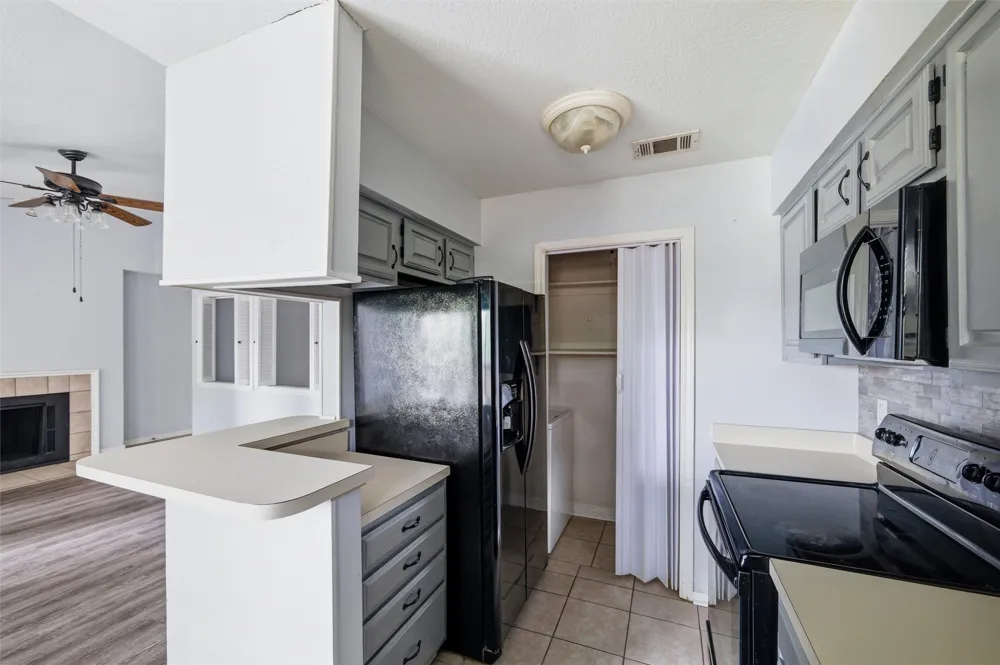 1212 Horizon Trail #3621 Arlington, TX 76011