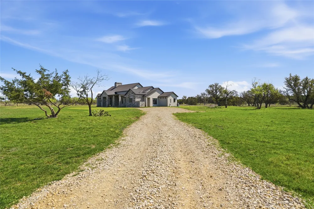 1010 Ranger Ridge Way Strawn, TX 76478