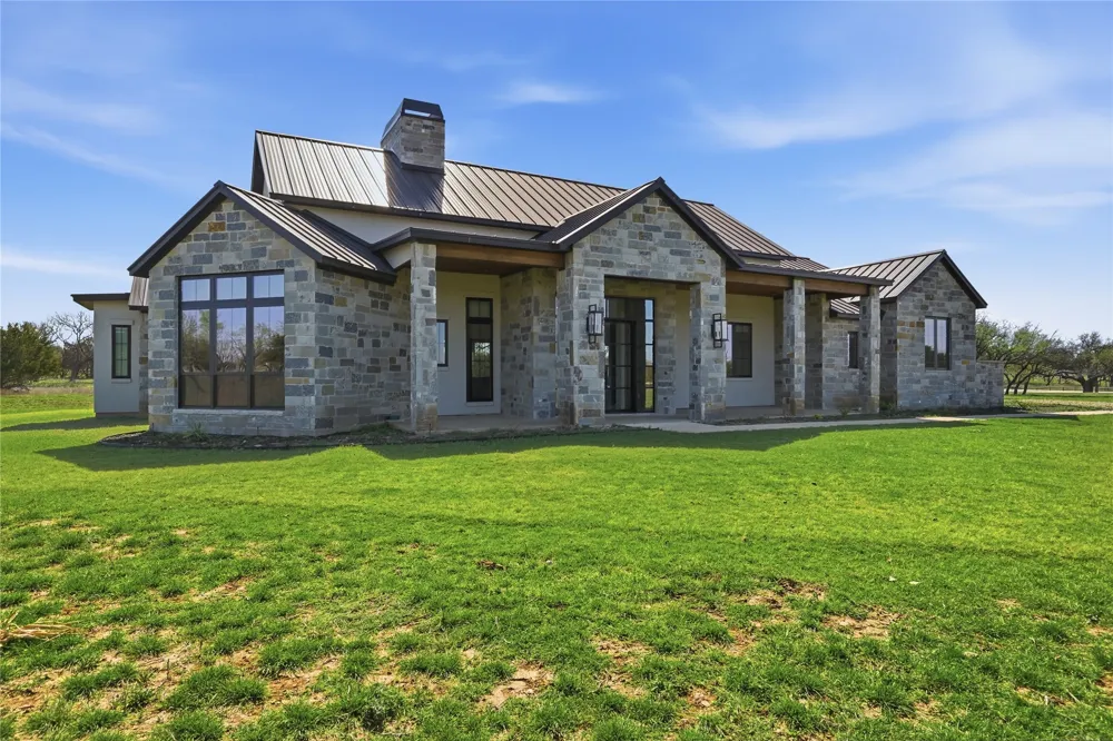 1010 Ranger Ridge Way Strawn, TX 76478