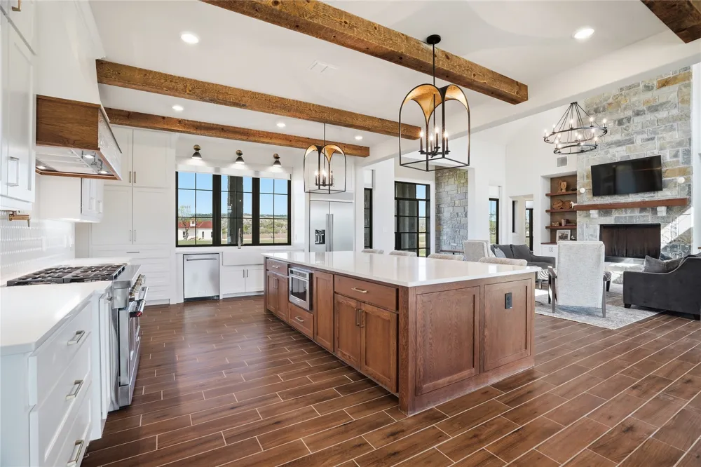 1010 Ranger Ridge Way Strawn, TX 76478