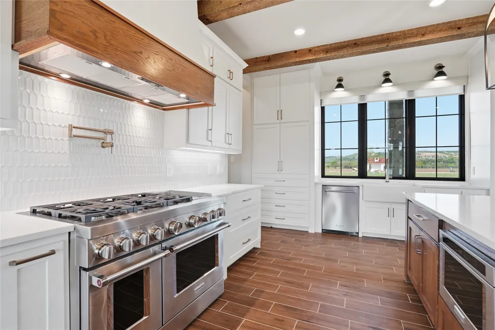 1010 Ranger Ridge Way Strawn, TX 76478