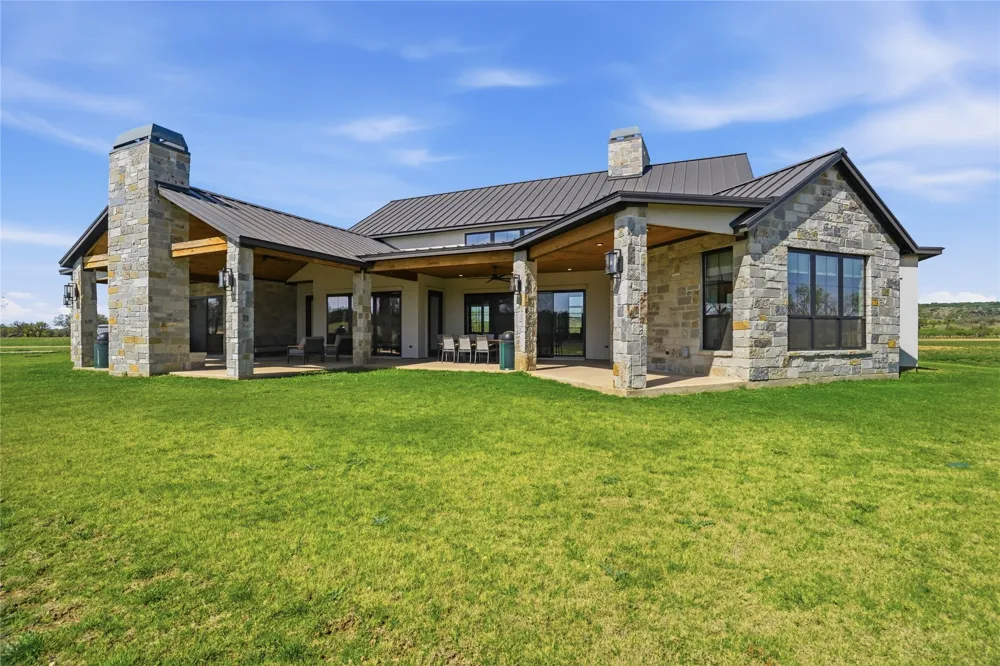 1010 Ranger Ridge Way Strawn, TX 76478