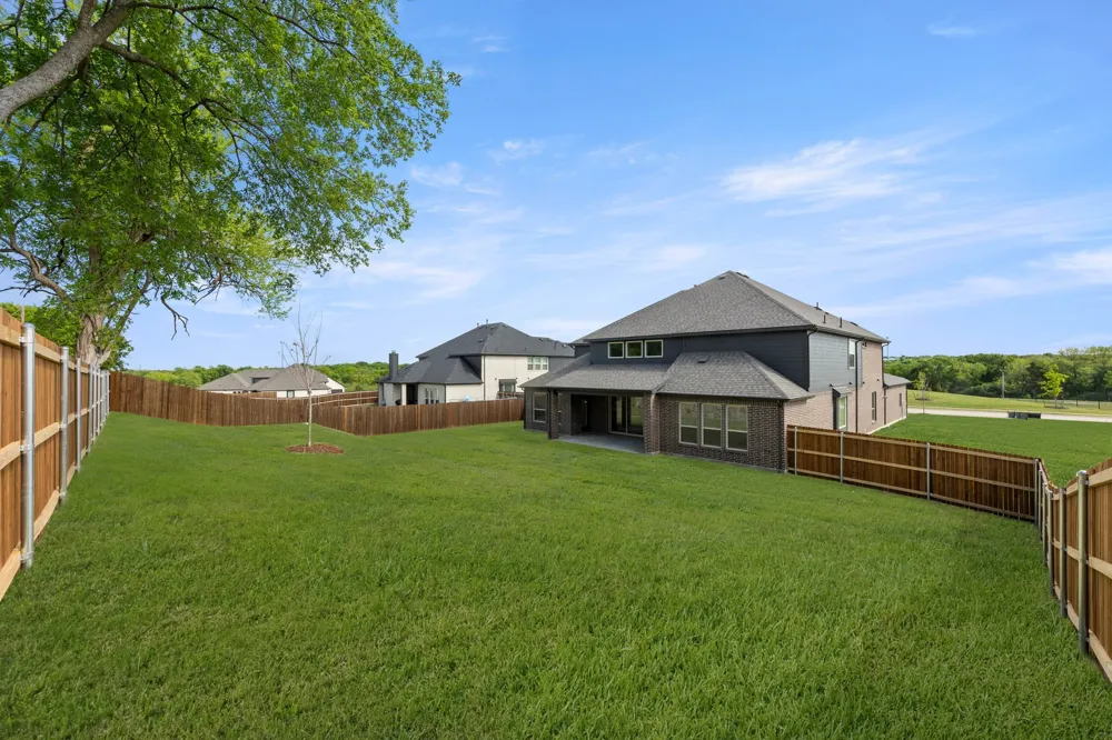 1115 Willow Lake Drive DeSoto, TX 75115