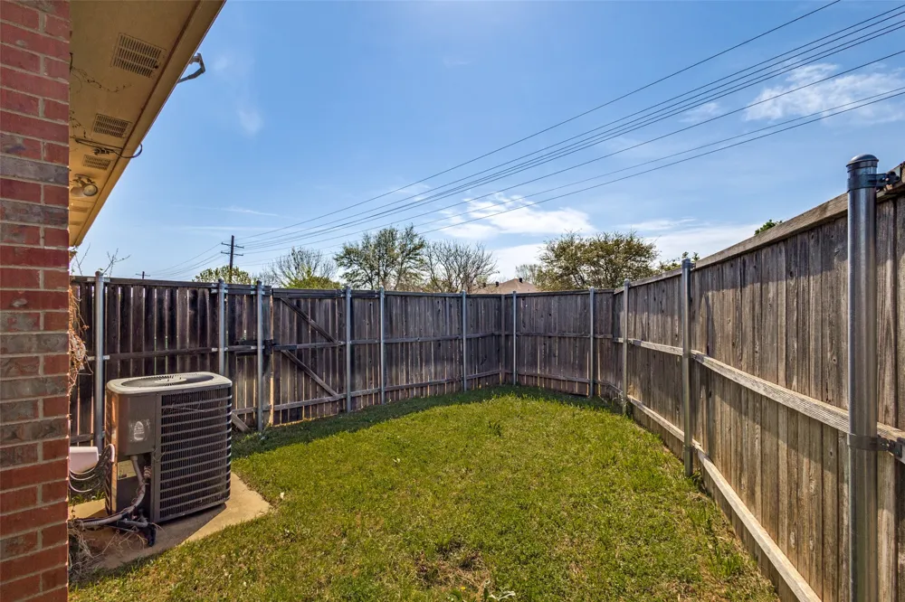 1302 Poinsettia Boulevard Denton, TX 76208