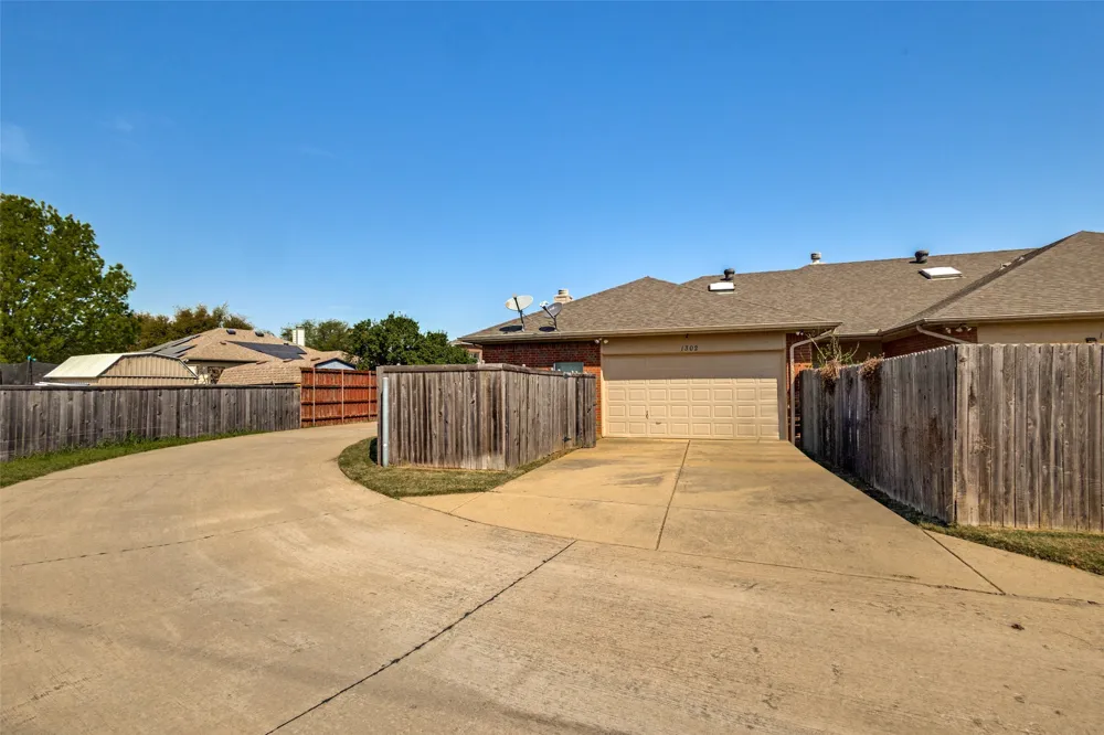 1302 Poinsettia Boulevard Denton, TX 76208