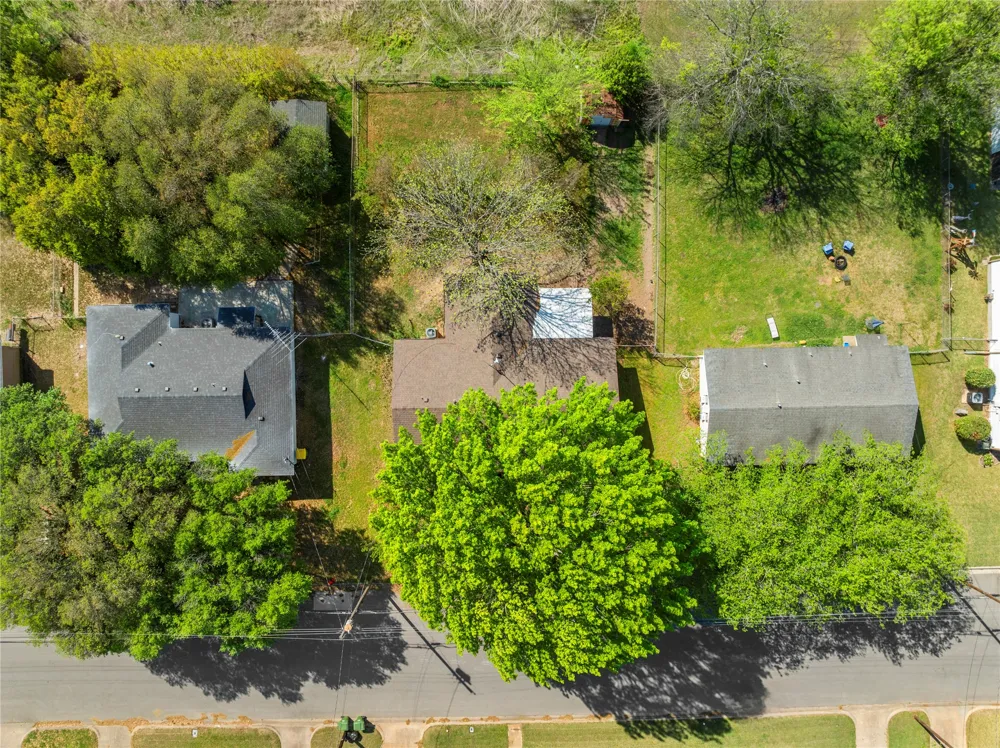 901 Main Street West, TX 76691