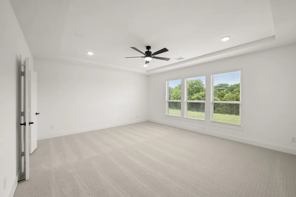 1001 E Hidden Lakes Drive DeSoto, TX 75115