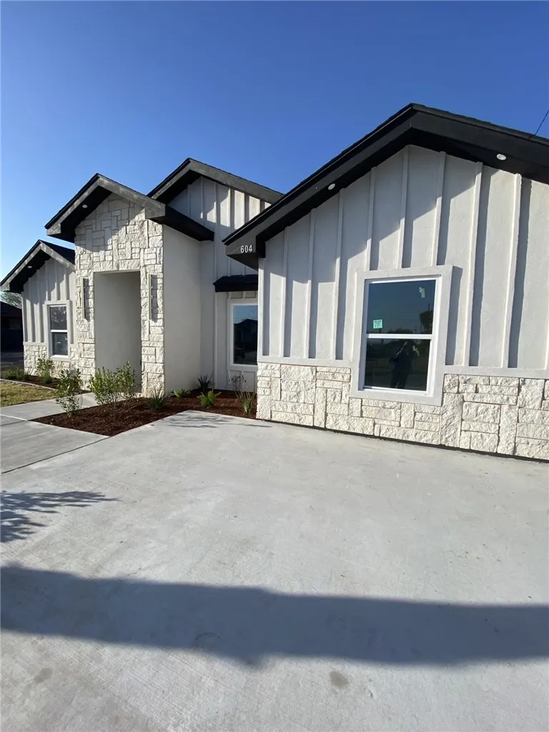 604 W La Quinta Drive Other, TX 78577