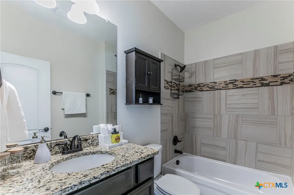 300 Magan Lane Jarrell, TX 76537