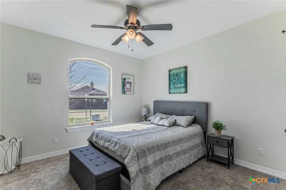 300 Magan Lane Jarrell, TX 76537