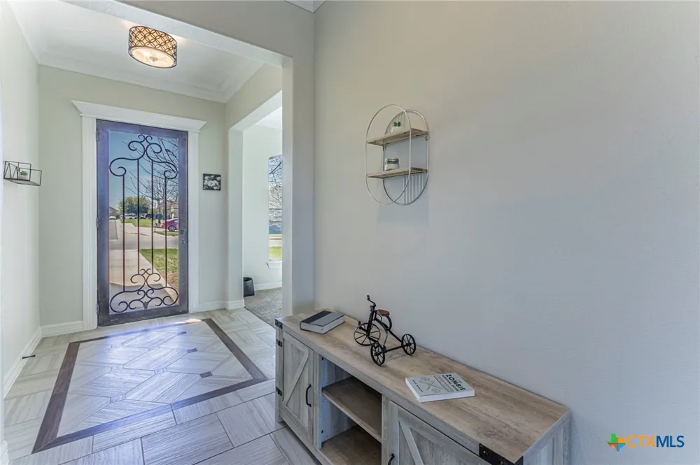 300 Magan Lane Jarrell, TX 76537