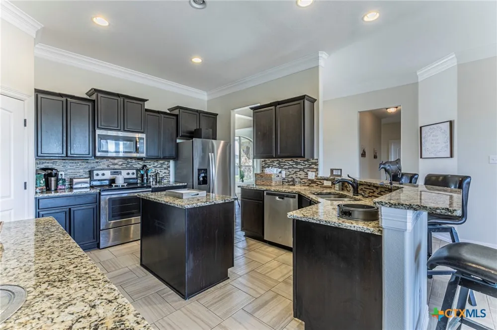 300 Magan Lane Jarrell, TX 76537