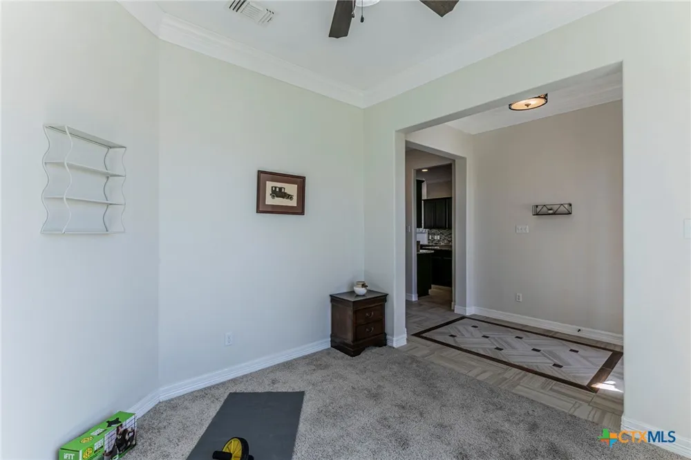 300 Magan Lane Jarrell, TX 76537