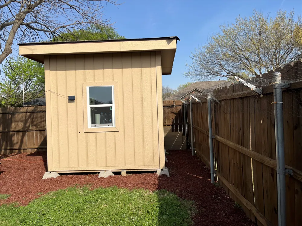 514 Amber Lane DeSoto, TX 75115